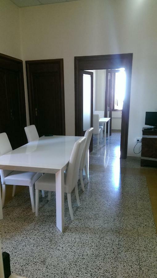 Отель Palazzo Don Ruggiero San Ferdinando di Puglia Экстерьер фото